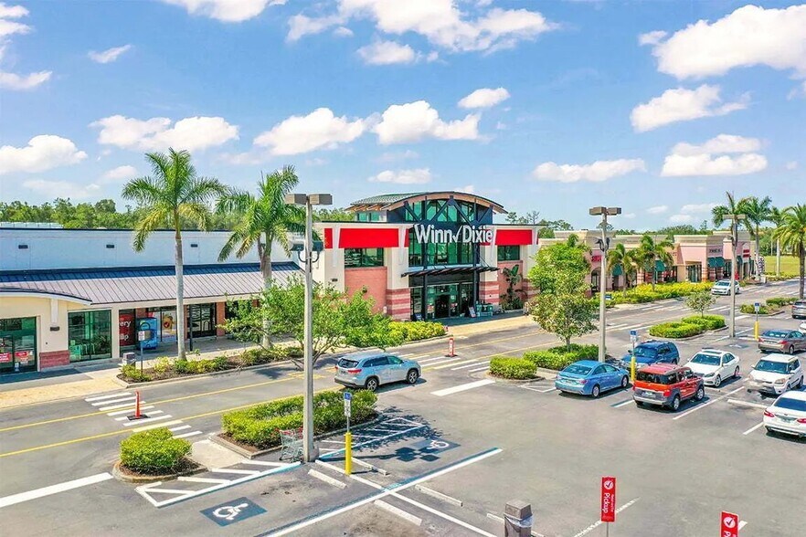 More Photos Of 10580 Colonial Blvd, Fort Myers Unknown For Lease