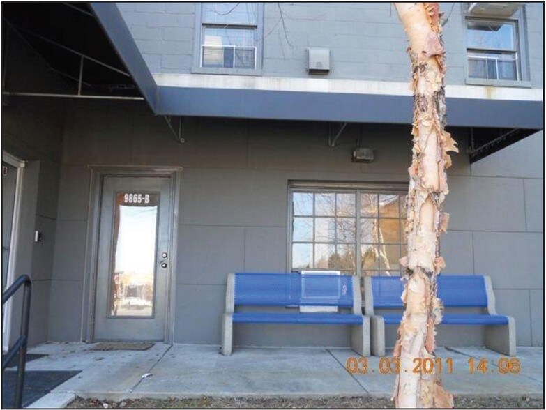 More Photos Of 9859-9867 Main St, Damascus Storefront Retail Office For Sale