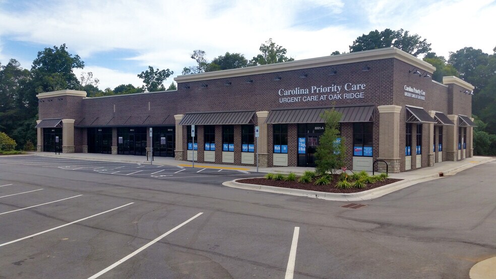 More Photos Of 8001 Marketplace Dr, Oak Ridge Storefront For Lease