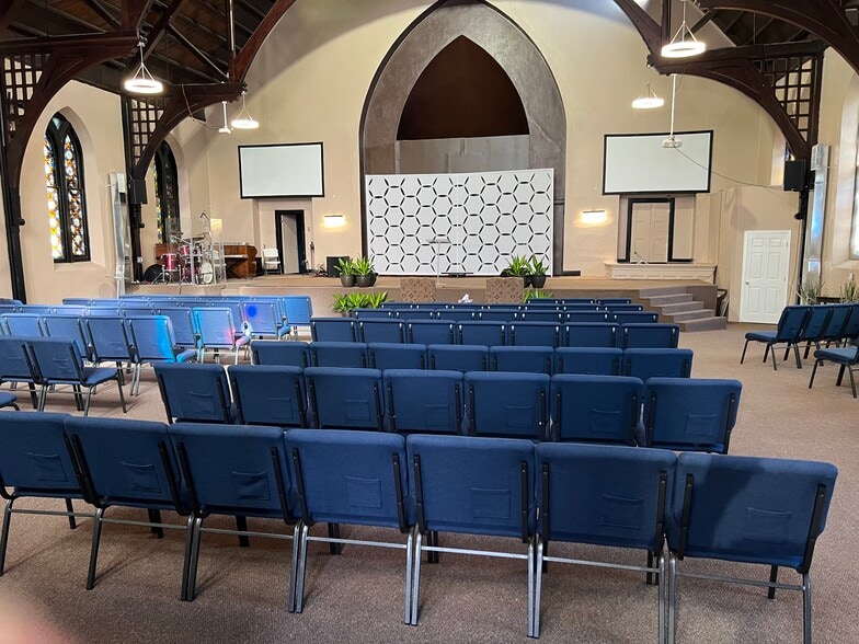 More Photos Of 1 N Fulton Ave, Baltimore Religious Facility For Lease