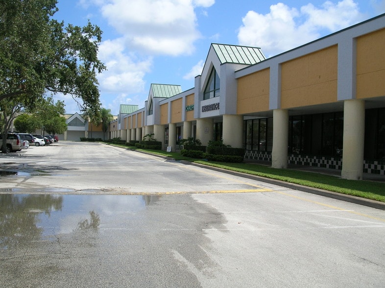 More Photos Of 6186-6288 S Congress Ave, Lantana Restaurant For Lease