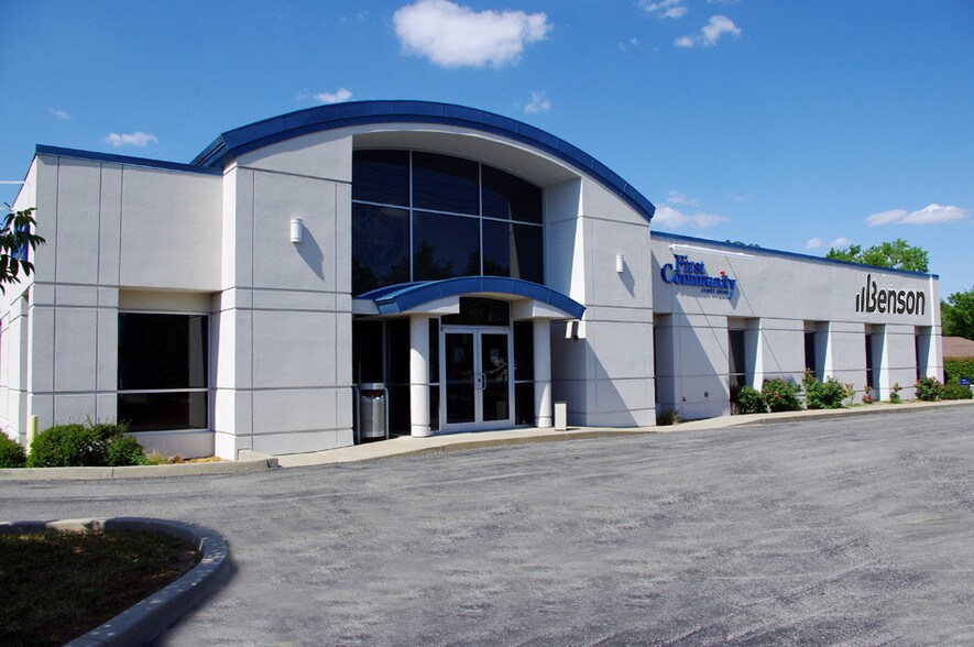 More Photos Of 801 Lincoln Hwy, Fairview Heights Office For Lease
