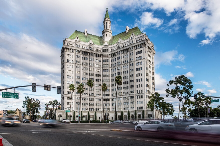 Primary Photo Of 800 E Ocean Blvd, Long Beach Apartments For Lease