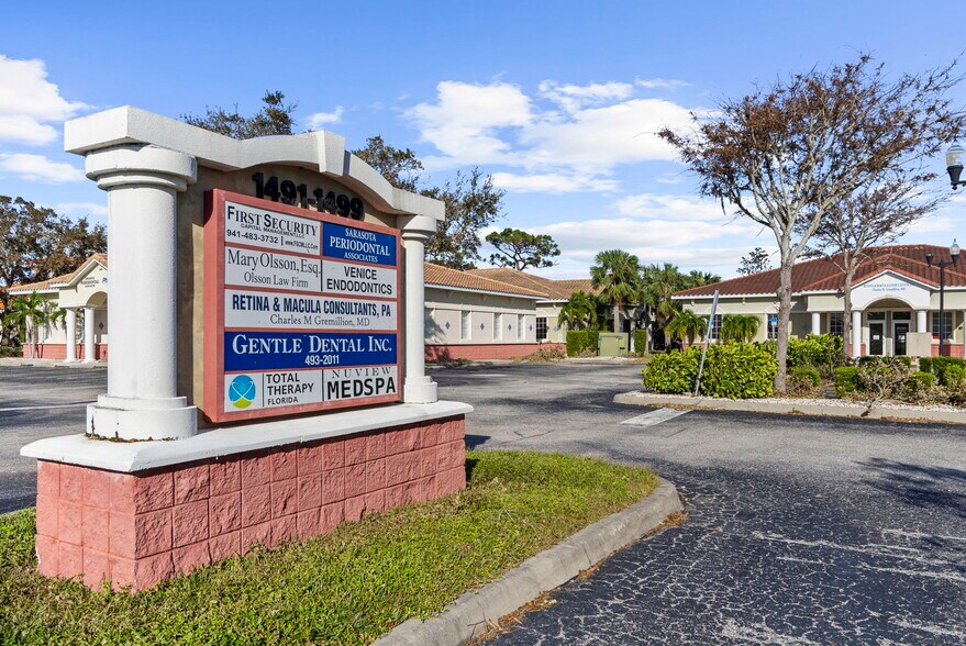 More Photos Of 1493 E Venice Ave, Venice Medical For Sale