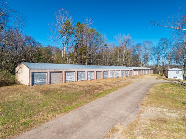 More Photos Of 106 Chance Cir, Mount Ida Multifamily For Sale