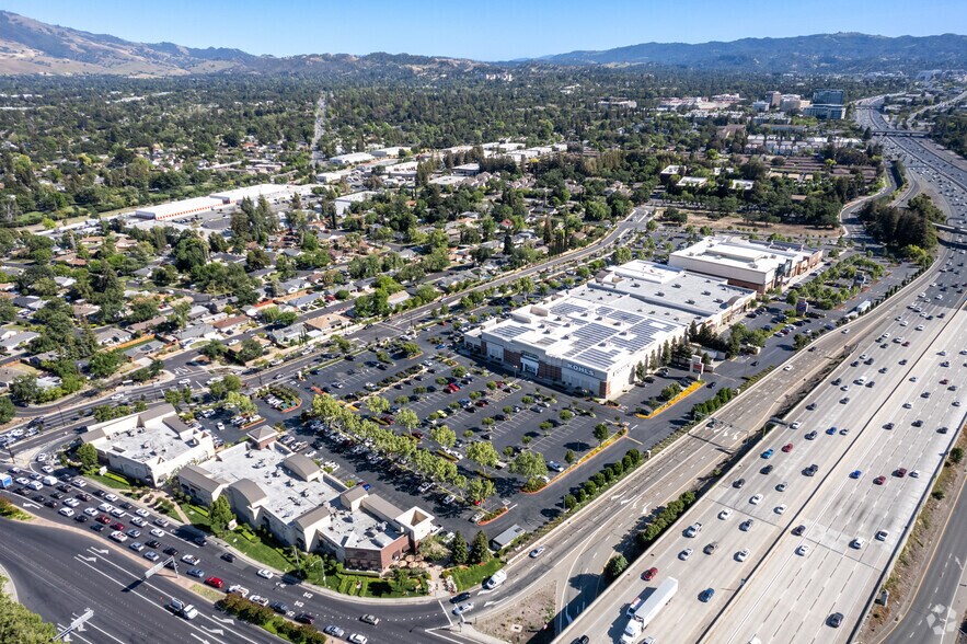 More Photos Of 2302 Monument Blvd, Pleasant Hill Department Store For Sale