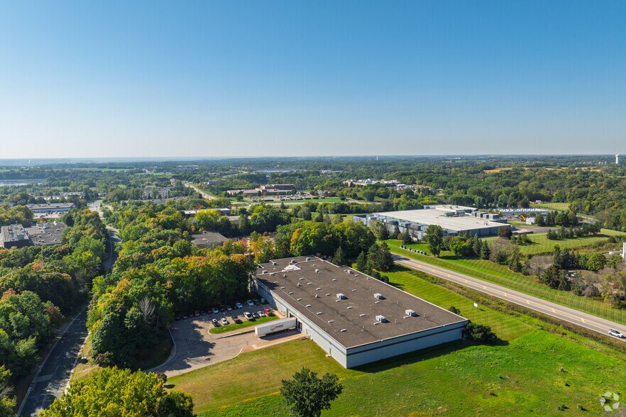 More Photos Of 4100 Peavey Rd, Chaska Manufacturing For Lease