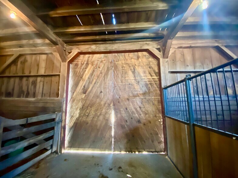 More Photos Of 668 Hollis Rd, Hollis Center Warehouse For Sale