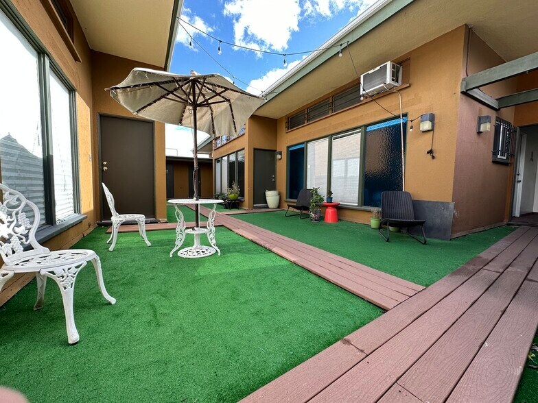 More Photos Of 4250-4252 Atlantic Ave, Long Beach Storefront Retail Office For Lease