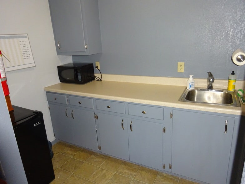 More Photos Of 1618 Williams Dr, Georgetown Office For Lease