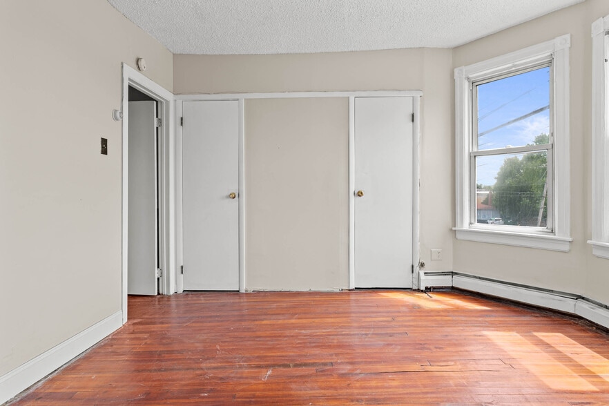 More Photos Of 8517 Lansdowne Ave, Upper Darby Township Storefront Retail Residential For Sale