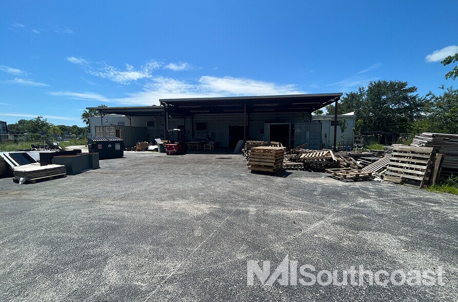 More Photos Of 2610 Orange Ave, Fort Pierce Warehouse For Lease