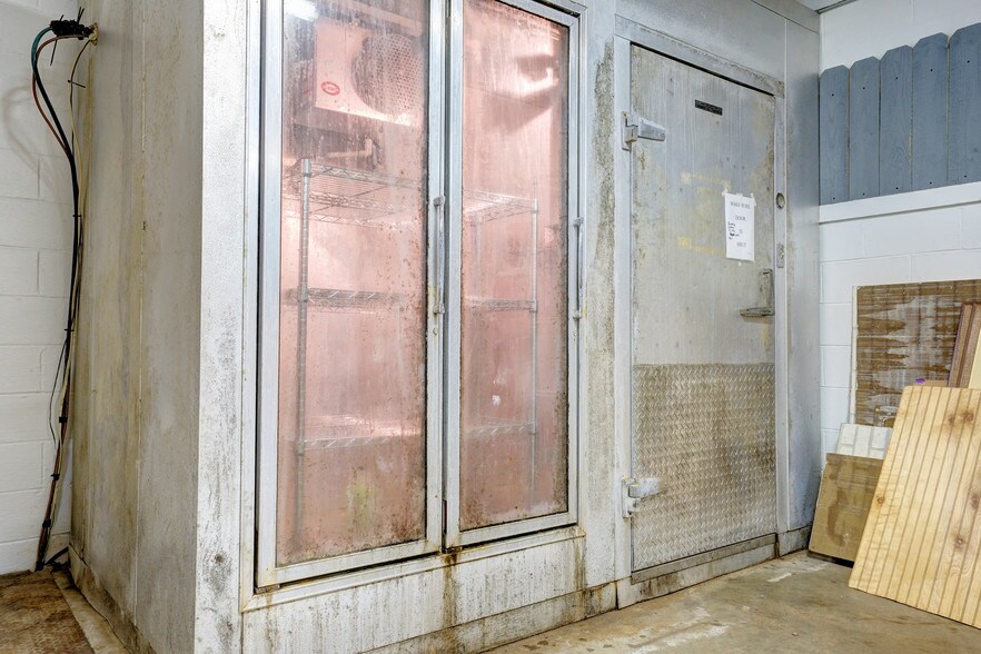 More Photos Of 315 2nd St, Morrow Lodge Meeting Hall For Sale