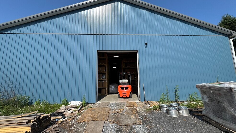 More Photos Of 231 Moorestown Dr, Bath Manufacturing For Sale