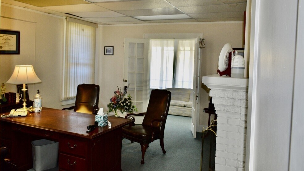 More Photos Of 1304 S Florida Ave, Lakeland General Retail For Sale