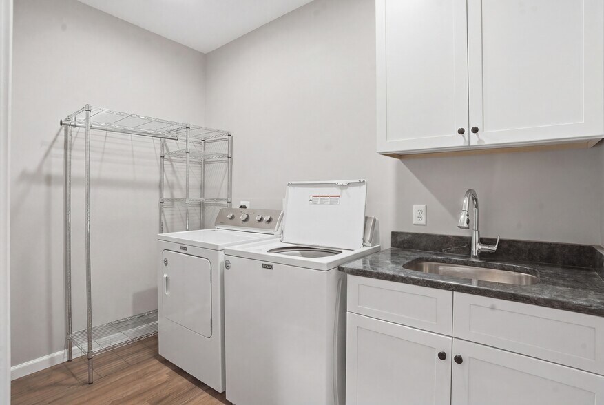 More Photos Of 51 Redder rd, Pine Bush Flex For Sale