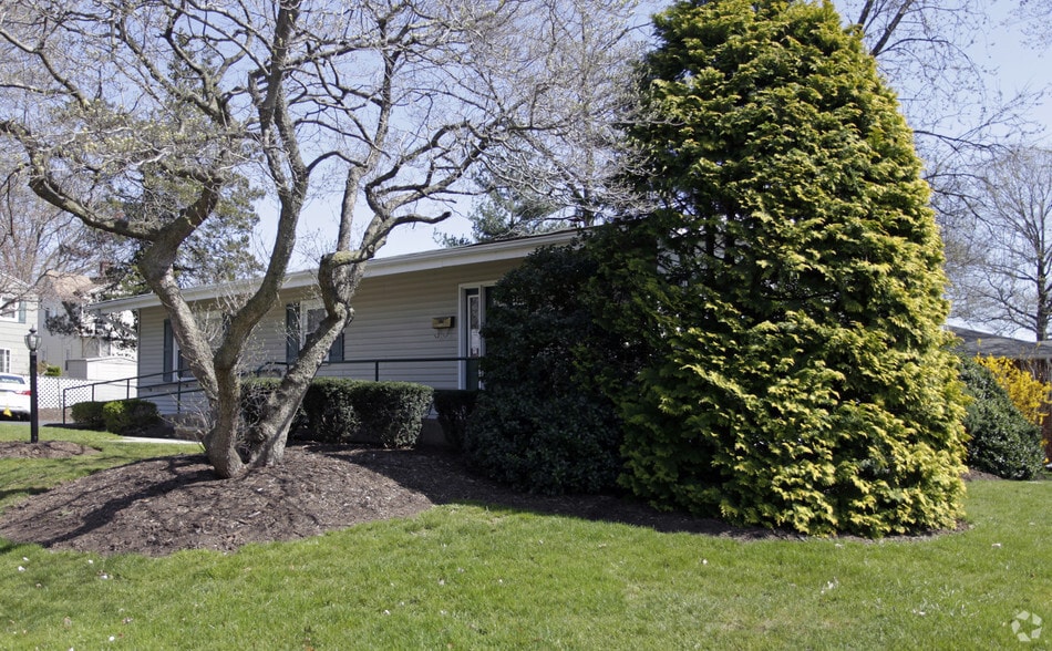 More Photos Of 432 Avenel St, Avenel Medical For Lease