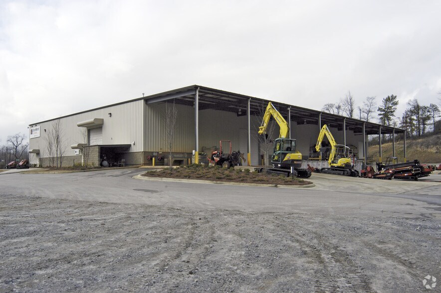 More Photos Of 5430 Ga-85 Hwy, Forest Park Distribution For Lease