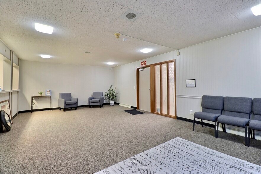 More Photos Of 230 E 22nd St, Fremont Medical For Sale
