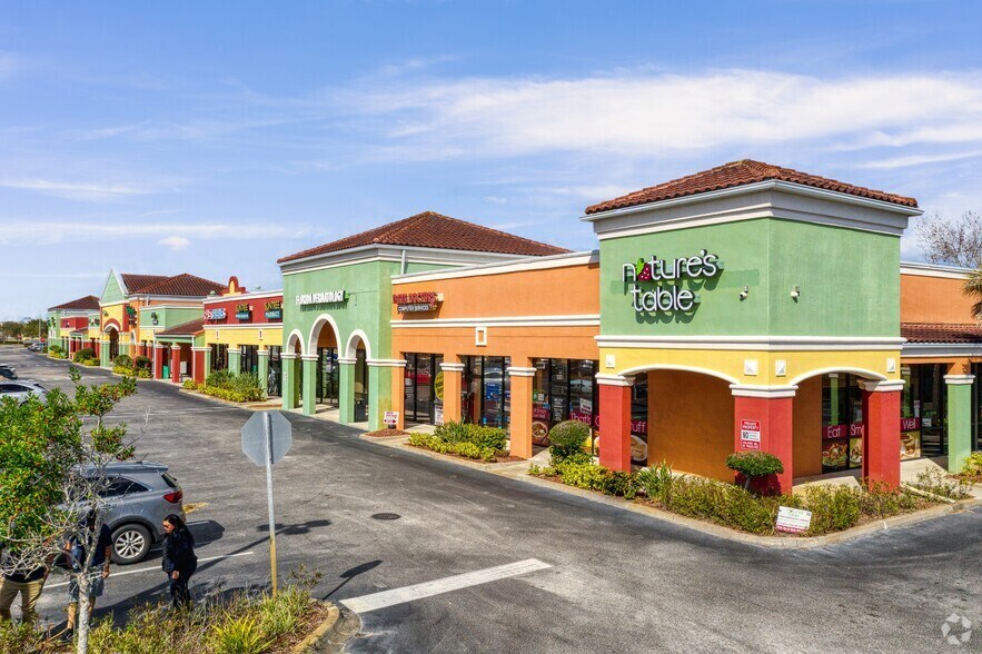 More Photos Of 7640 N Wickham Rd, Melbourne General Retail For Lease