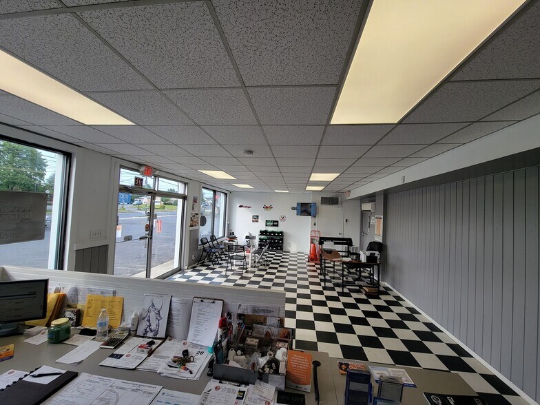 More Photos Of 2920 W Emaus Ave, Allentown Auto Repair For Sale
