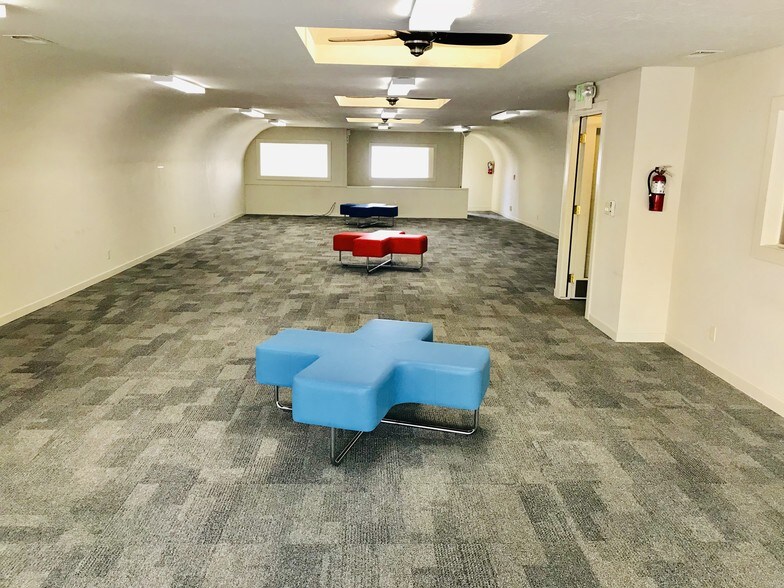 More Photos Of 182 S Murphy Ave, Sunnyvale Storefront Retail Office For Lease