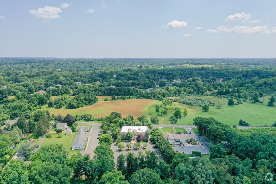 More Photos Of 24 S Holmdel Rd, Holmdel Medical For Lease