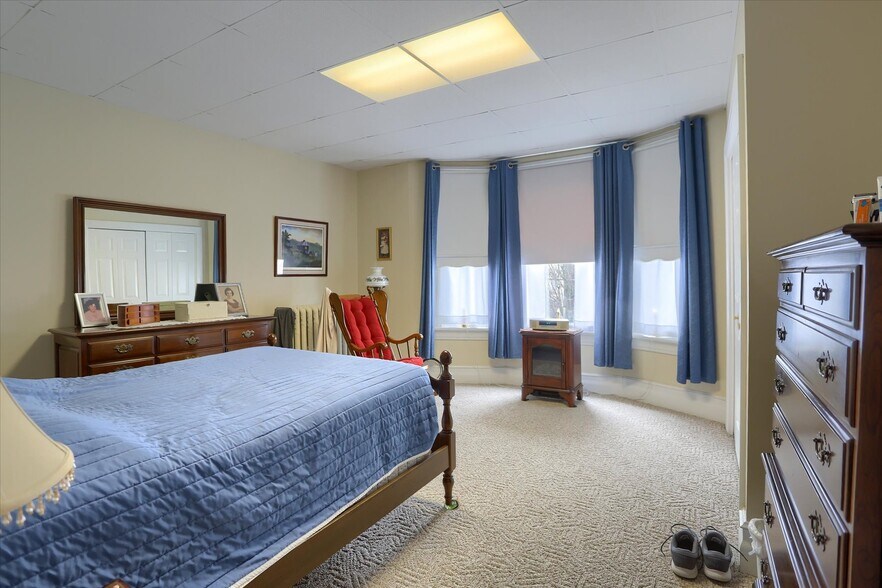 More Photos Of 3 S Market St, Shamokin Flex For Sale