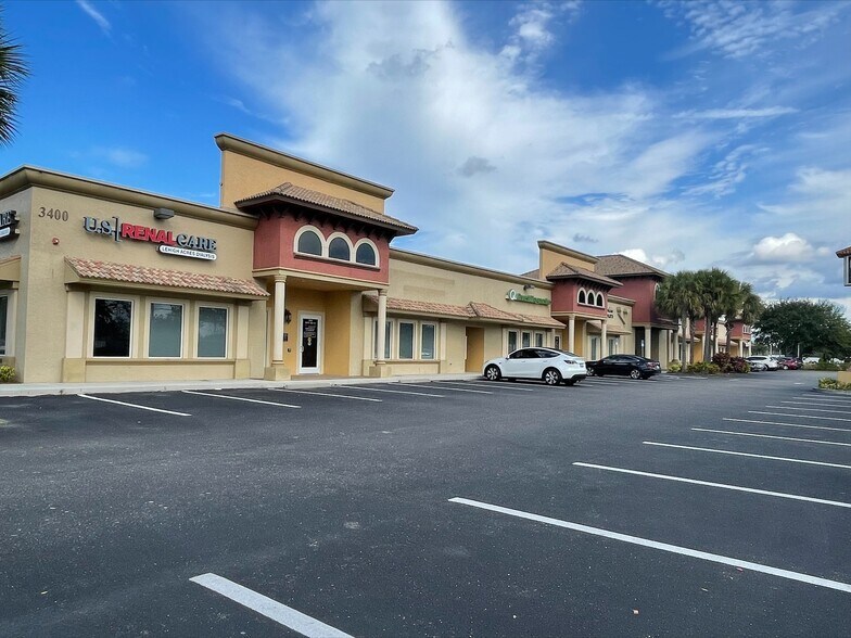 Primary Photo Of 3400 Lee Blvd, Lehigh Acres Medical For Lease