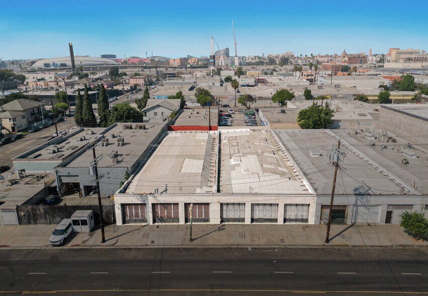 More Photos Of 3841 Broadway Pl, Los Angeles Warehouse For Lease