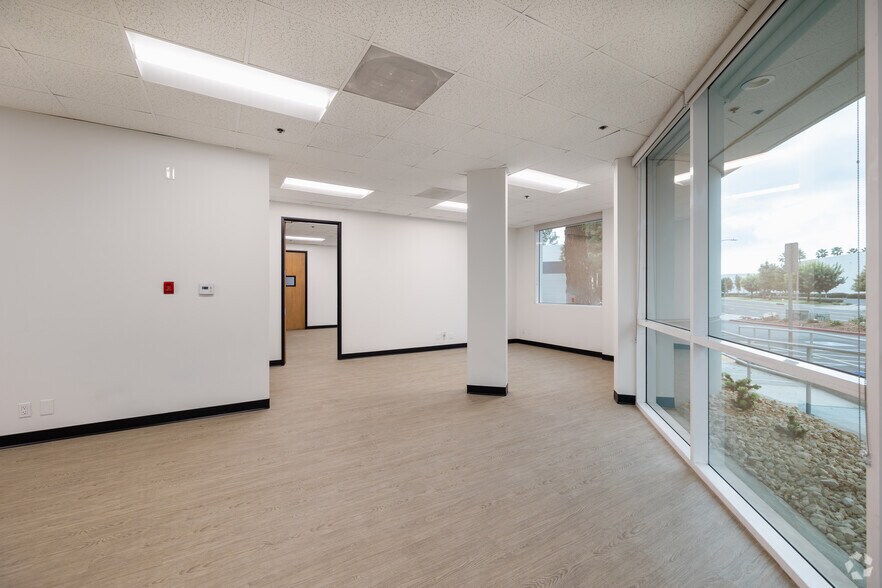 More Photos Of 1819 S Business Pky, Ontario Unknown For Lease