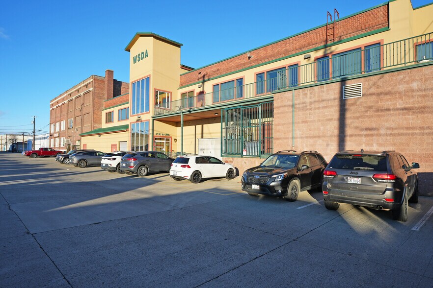 More Photos Of 21 N 1st Ave, Yakima Office For Sale