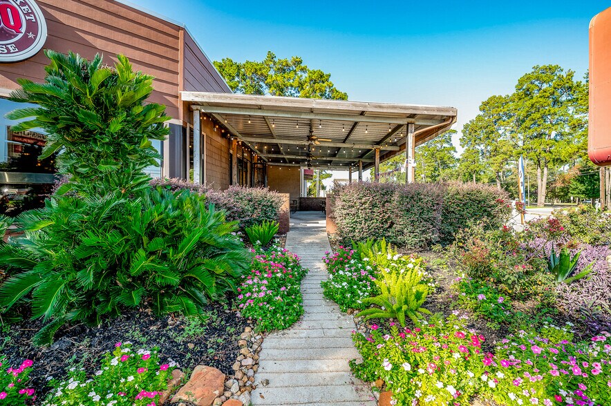 More Photos Of 3301 Cypress Creek Pky, Houston Restaurant For Sale