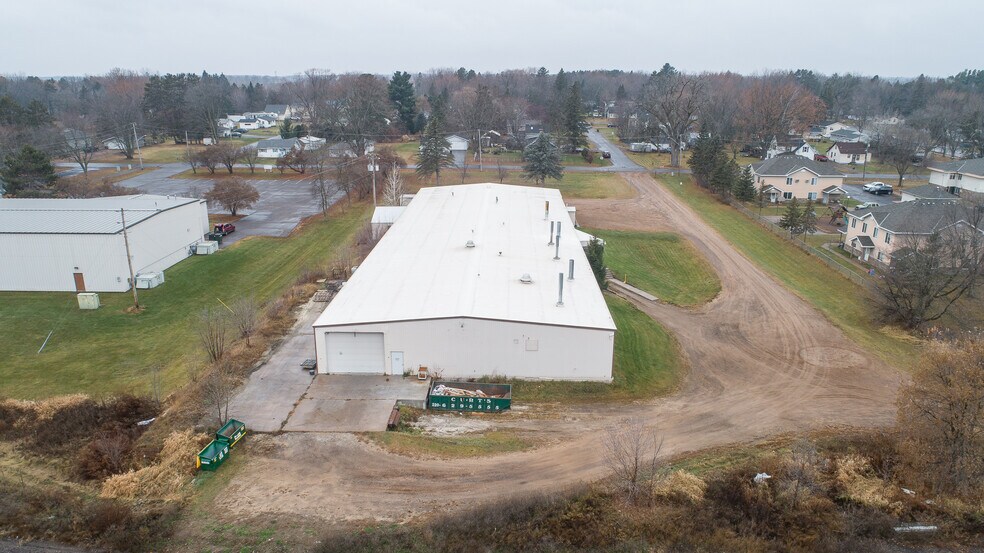 More Photos Of 106 Dunn Ave N, Hinckley Industrial For Lease