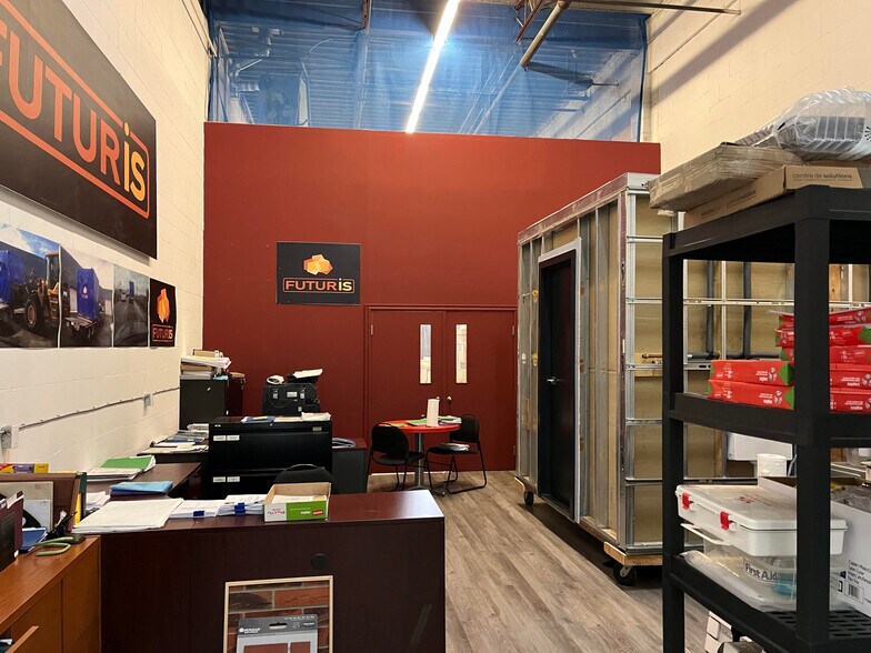 More Photos Of 1055-1083 Rue Bégin, Montréal Industrial For Sale