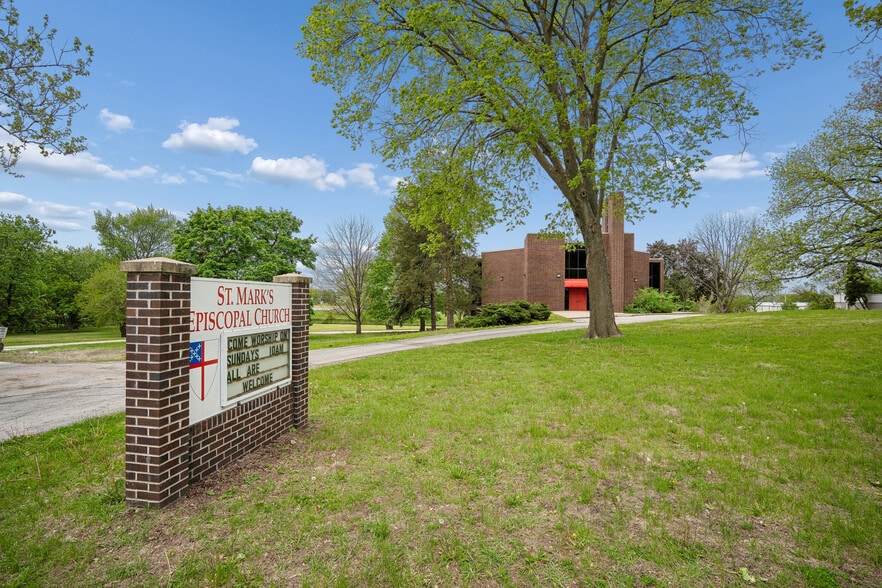 Primary Photo Of 3120 E 24th St, Des Moines Religious Facility For Sale