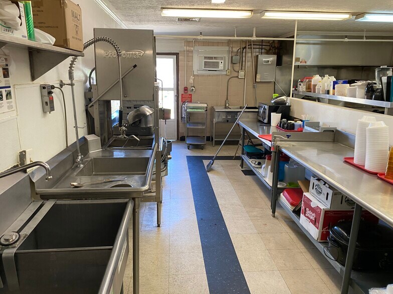 More Photos Of 155 Ridgefield Dr, Marion Assisted Living For Sale