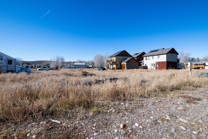 More Photos Of TBD South 6th St, Gunnison Land For Sale