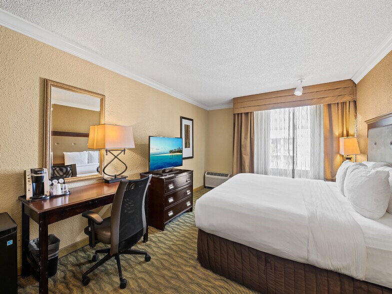 More Photos Of 14670 Duval Rd, Jacksonville Hotel For Sale