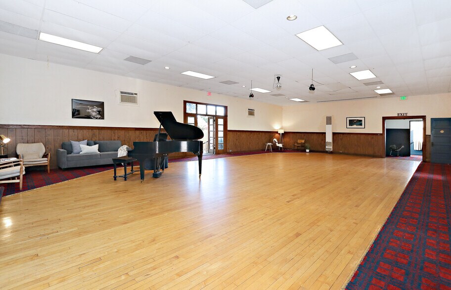 More Photos Of 6401 Ruby St, Los Angeles Loft Creative Space For Sale