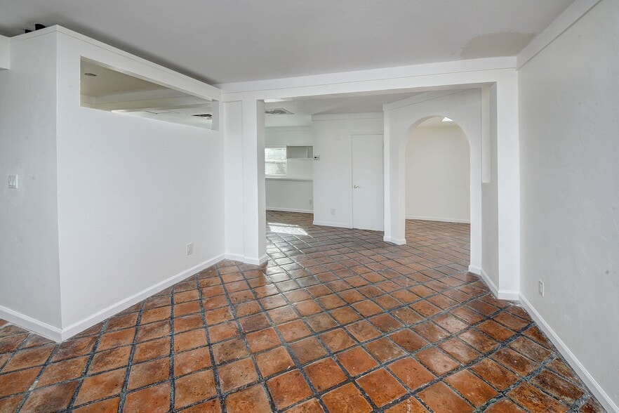 More Photos Of 3854 E Fort Lowell Rd, Tucson Freestanding For Sale