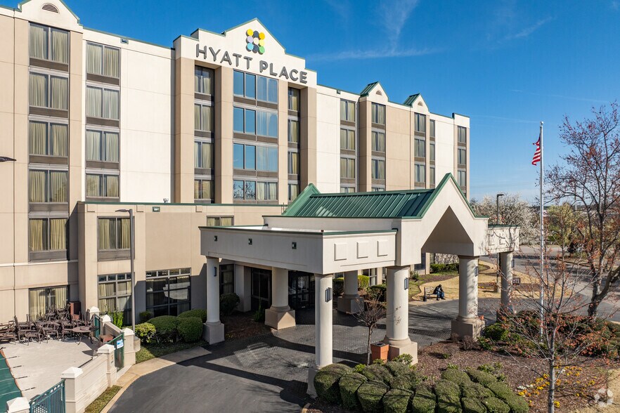 Primary Photo Of 7905 Giacosa Pl, Memphis Hotel For Sale