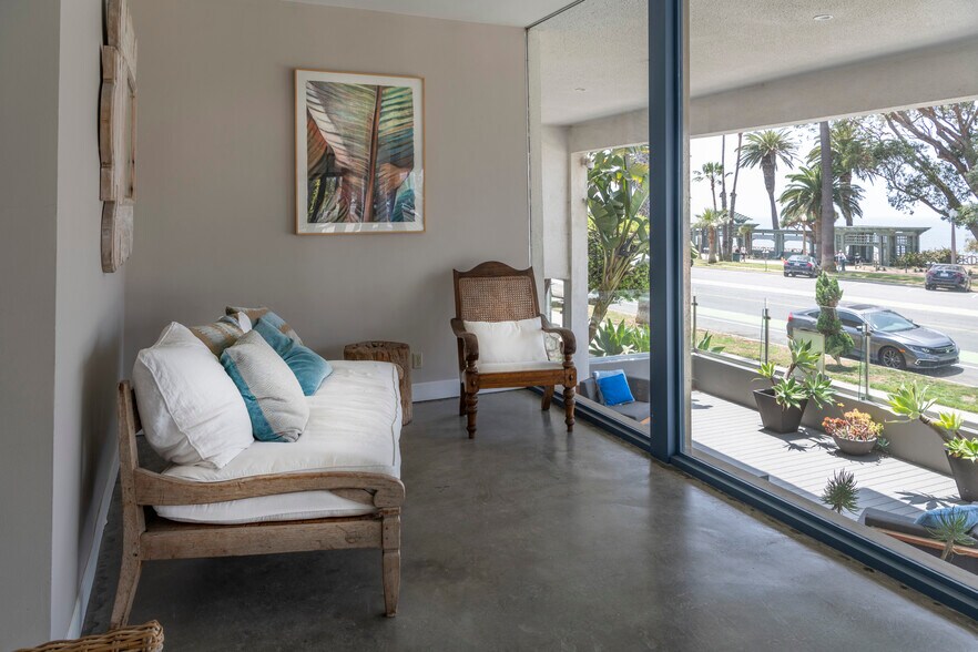 More Photos Of 901 Ocean Ave, Santa Monica Apartments For Sale