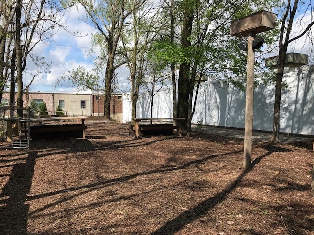 More Photos Of 141 E Carolina Ave, Memphis Restaurant For Sale