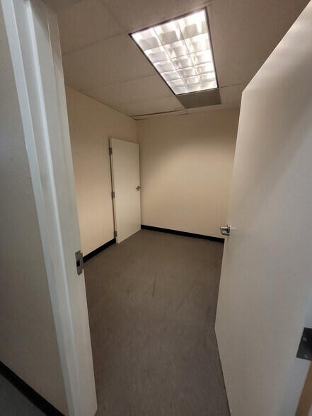 More Photos Of 2810 St Isabel St, Tampa Medical For Lease