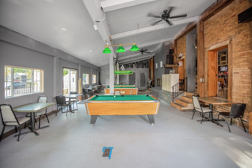 More Photos Of 57968 County Road 7, Elkhart Restaurant For Sale