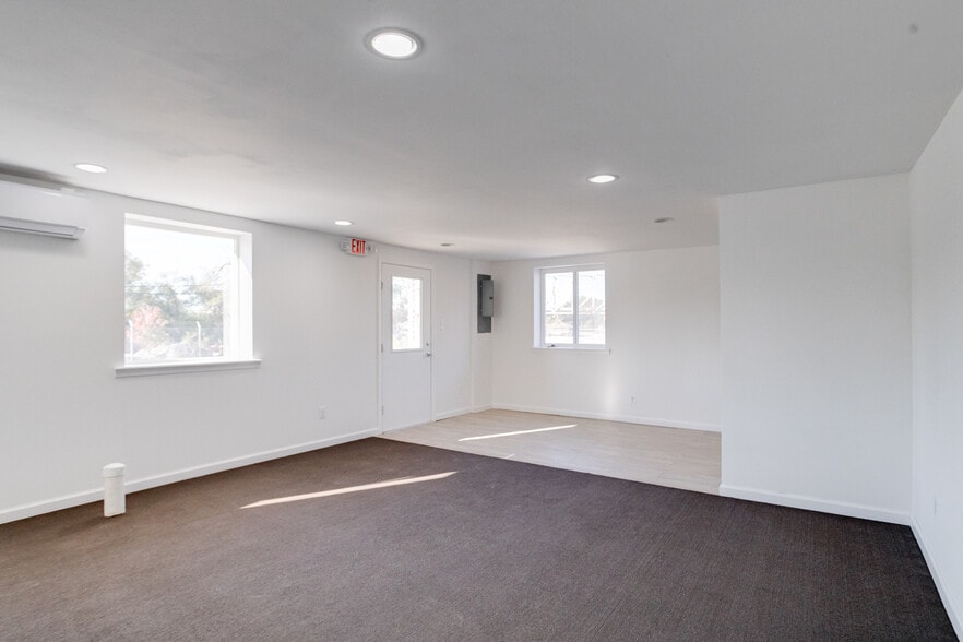 More Photos Of 900-912 Baltic Ave, Baltimore Warehouse For Sale