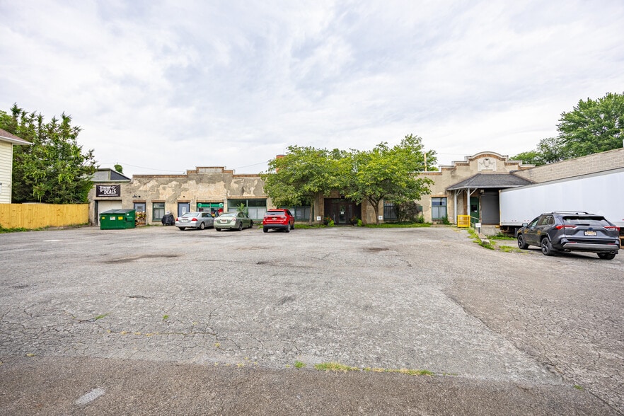 More Photos Of 1024 Garson Ave, Rochester Light Manufacturing For Sale