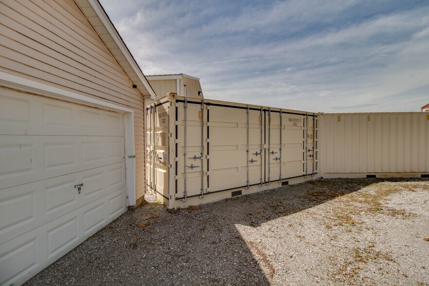 More Photos Of 27161 State Highway 3, Godfrey General Retail For Lease
