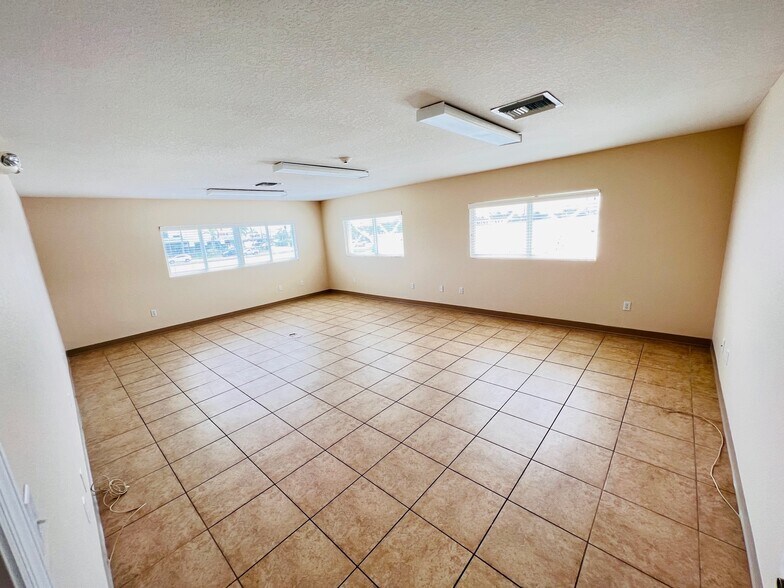 More Photos Of 3221 Tamiami Trl, Port Charlotte Medical For Lease